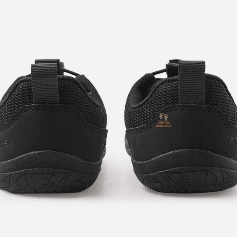 calzado-respetuoso-reima-astellen-negro1a.png Zapatillas Deportivas Respetuosas Reima Tallustelu