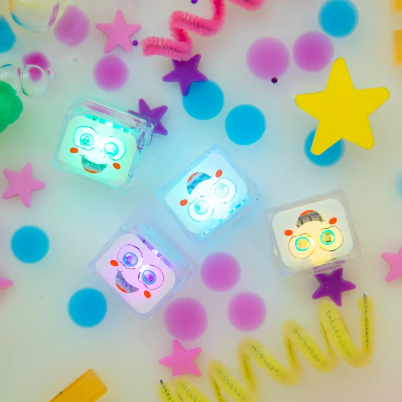 cubos-de-luz-sensoriales-party-9-colores-glo-pals-juguetes-banera.webp Glo Pals Cubos de Luz Sensoriales