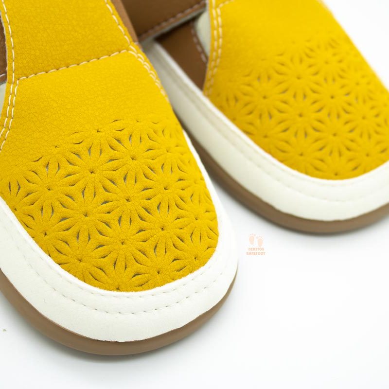 zapatos-barefoot-baby-lobitos-paulitos-mustard.jpg Baby Lobitos Paulitos Mustard