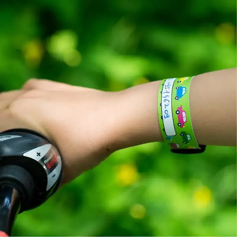 infoband-producto01.jpg Pulseras Identificativas Infoband para Niños