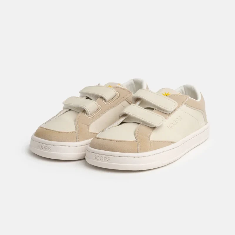 indi-brown-kids-barefoot-2 indi-brown-kids-barefoot-2